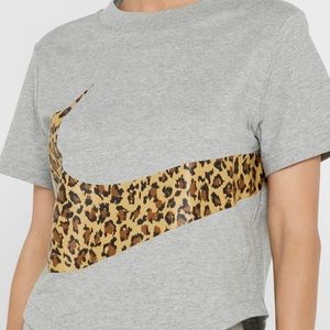 Nike Sportswear Women’s Animal Cropped Top